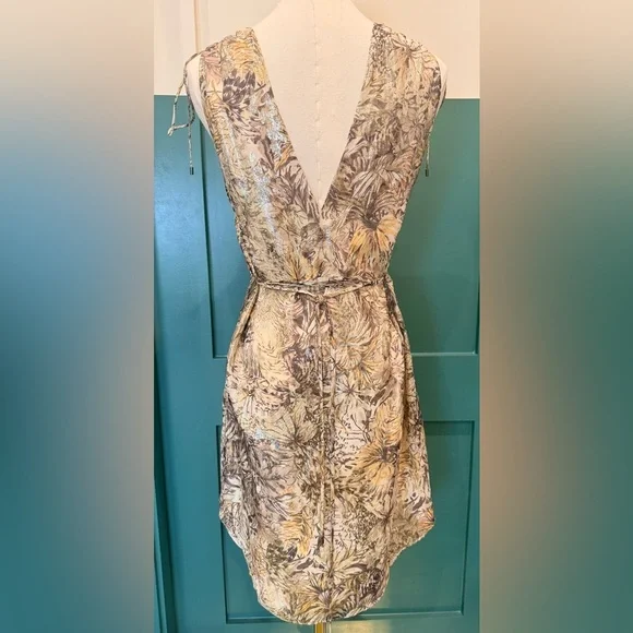 Haute Hippie iridescent dress -gotta see to believe-sexy with gold highlights XS - Picture 2 of 12